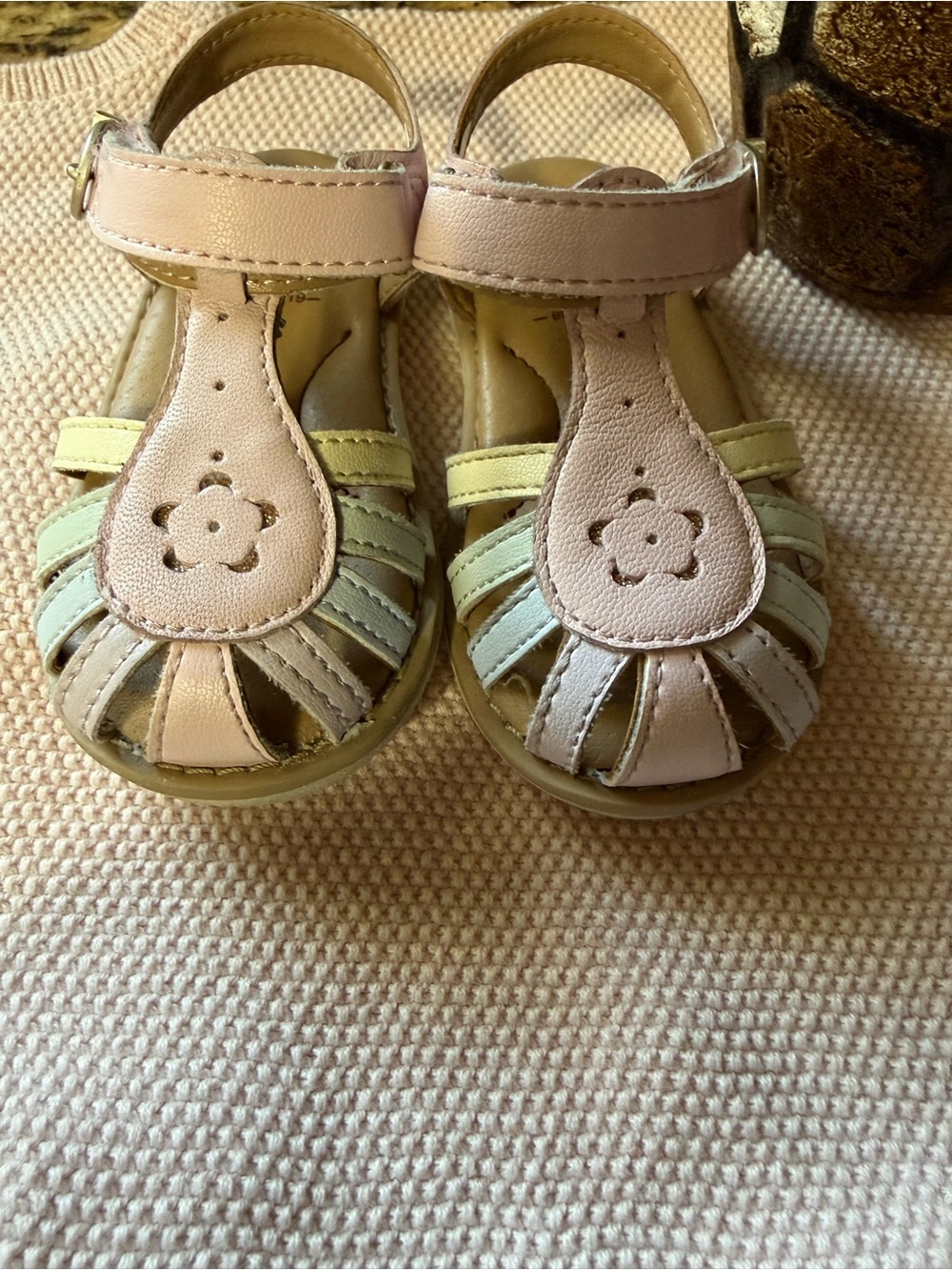 Stride rite Renee sandals size 5.5  Pastel Leather Flower Sandals - Pink